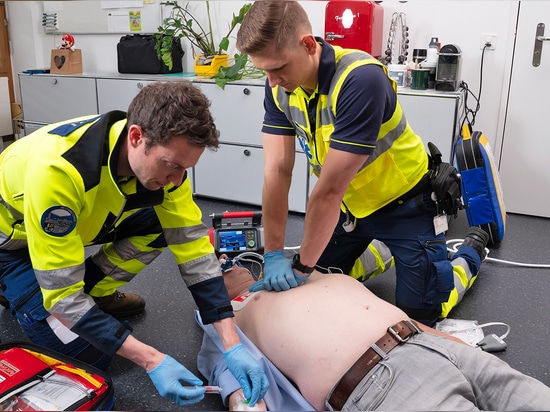 Supporto al flusso di lavoro per la RCP e l’intubazione endotracheale di emergenza
